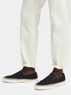 Izomi 11A Slip On Sneaker