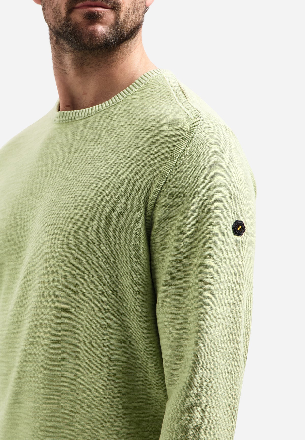 CREW NECK PULLOVER SWEATER