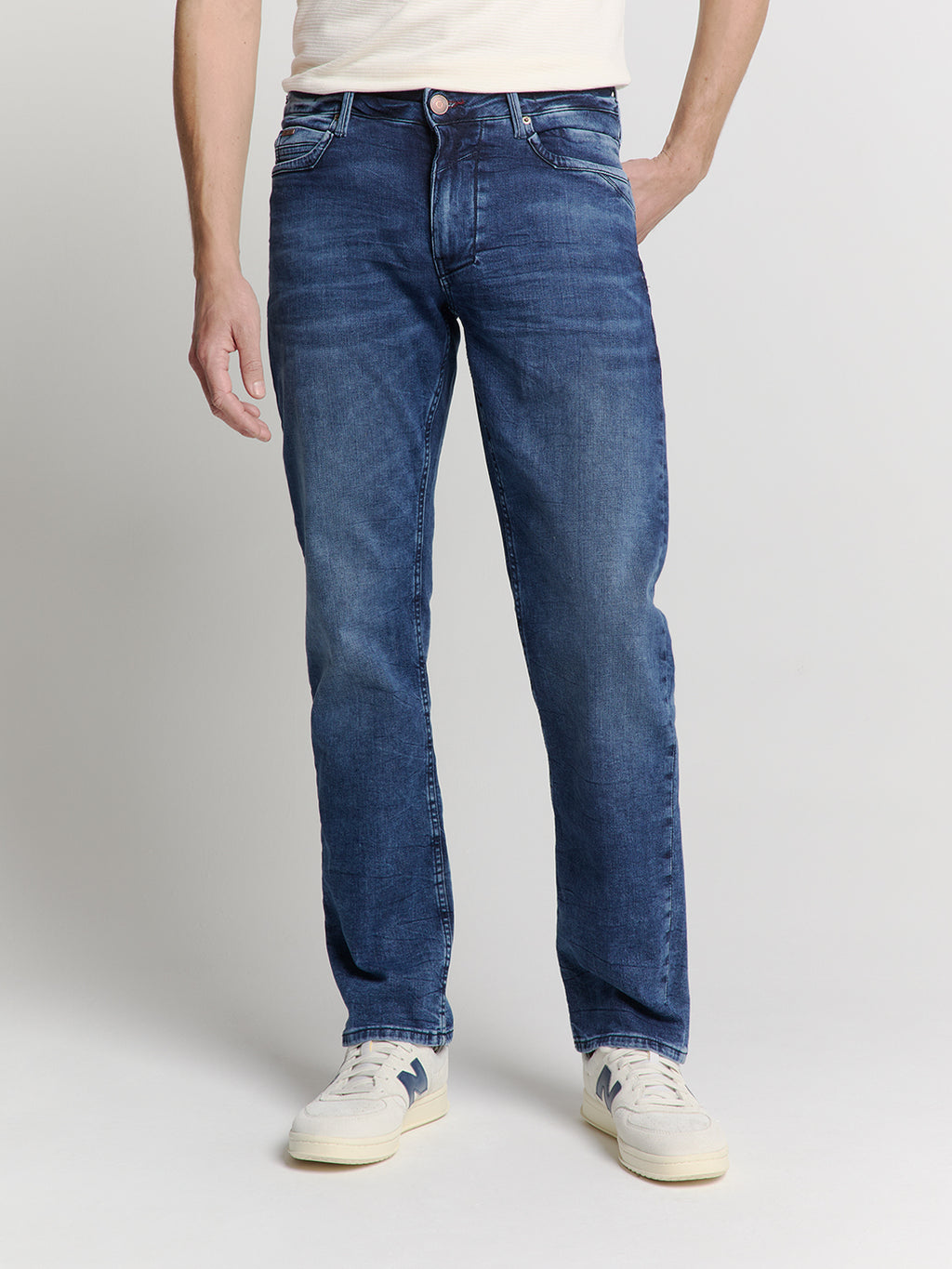 Relaxed Fit 715 Used Stone Stretch Jean