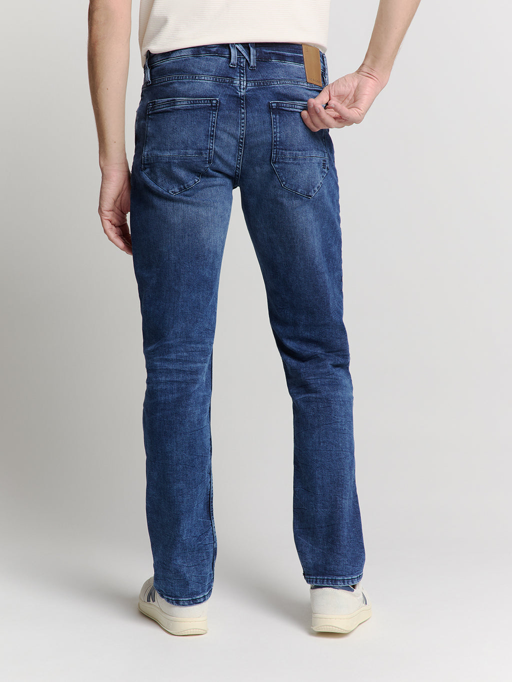 Relaxed Fit 715 Used Stone Stretch Jean