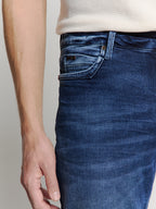 Relaxed Fit 715 Used Stone Stretch Jean