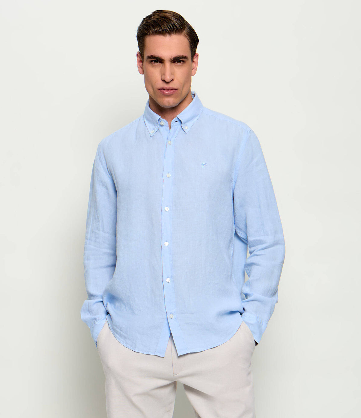 Regular-Fit Button-Down L/S Shirt in Linen