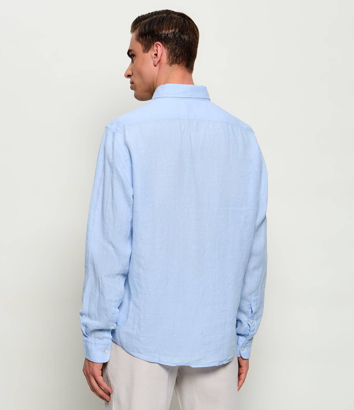 Regular-Fit Button-Down L/S Shirt in Linen