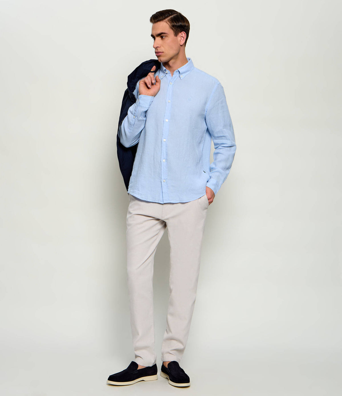 Regular-Fit Button-Down L/S Shirt in Linen