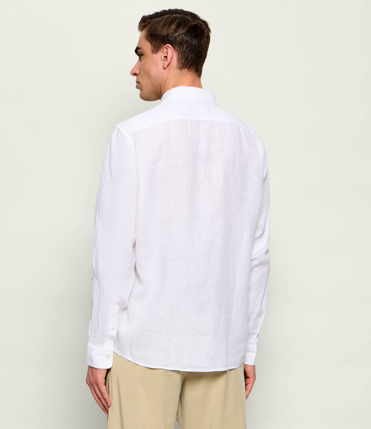 Regular-Fit Button-Down L/S Shirt in Linen