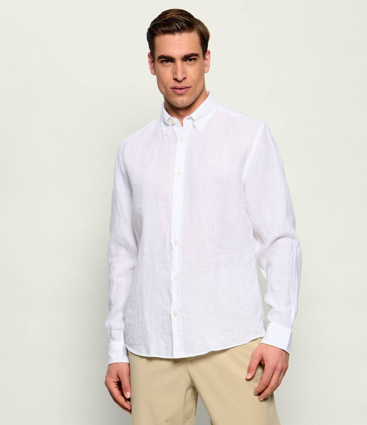 Regular-Fit Button-Down L/S Shirt in Linen
