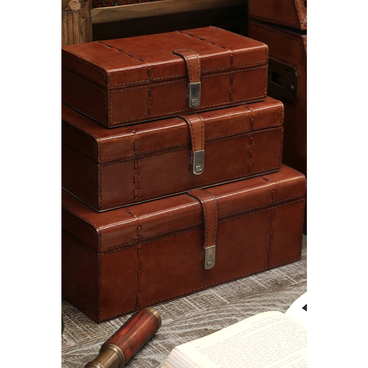 Savoy Leather Box Medium